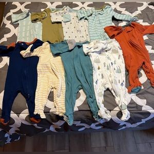 Bundle of 9 Cloud Island Newborn Sleepers